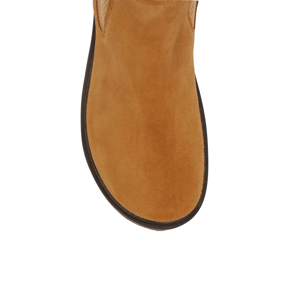Close up Toe view of Birkenstock Highwood Pull On Chelsea Boot for women.