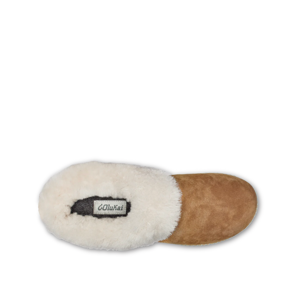 Top-down view of OluKai Ku'i Shearling Lined Slip On Clog Slippers for women.