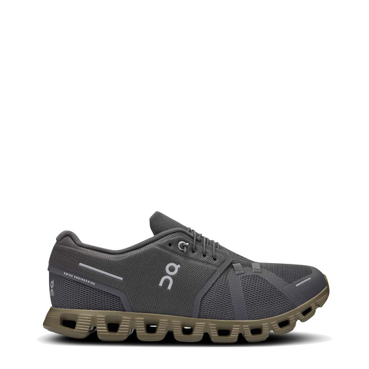 Side (right) view of On Cloud 5 Sneaker for men.