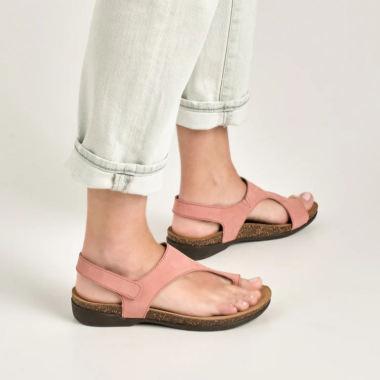 Dansko Women's Reece Thong Sandal in Rose Nubuck