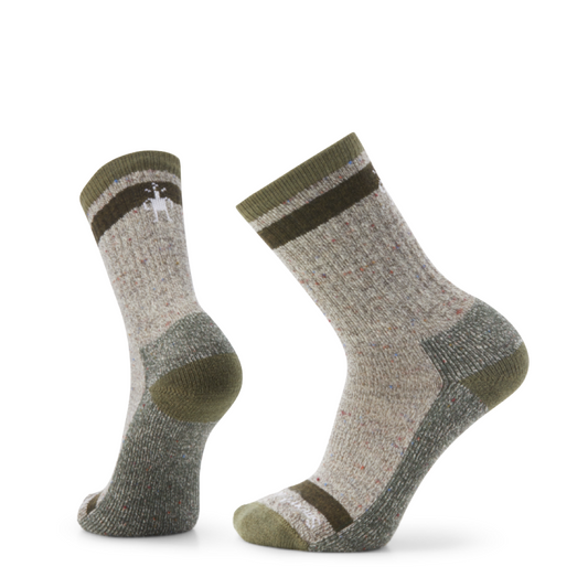 Side (left) and bottom view of Smartwool Everyday Larimer Crew Socks for men.