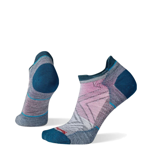 Side (left) and bottom view of Smartwool Run Zero Cushion Low Ankle Socks for women.