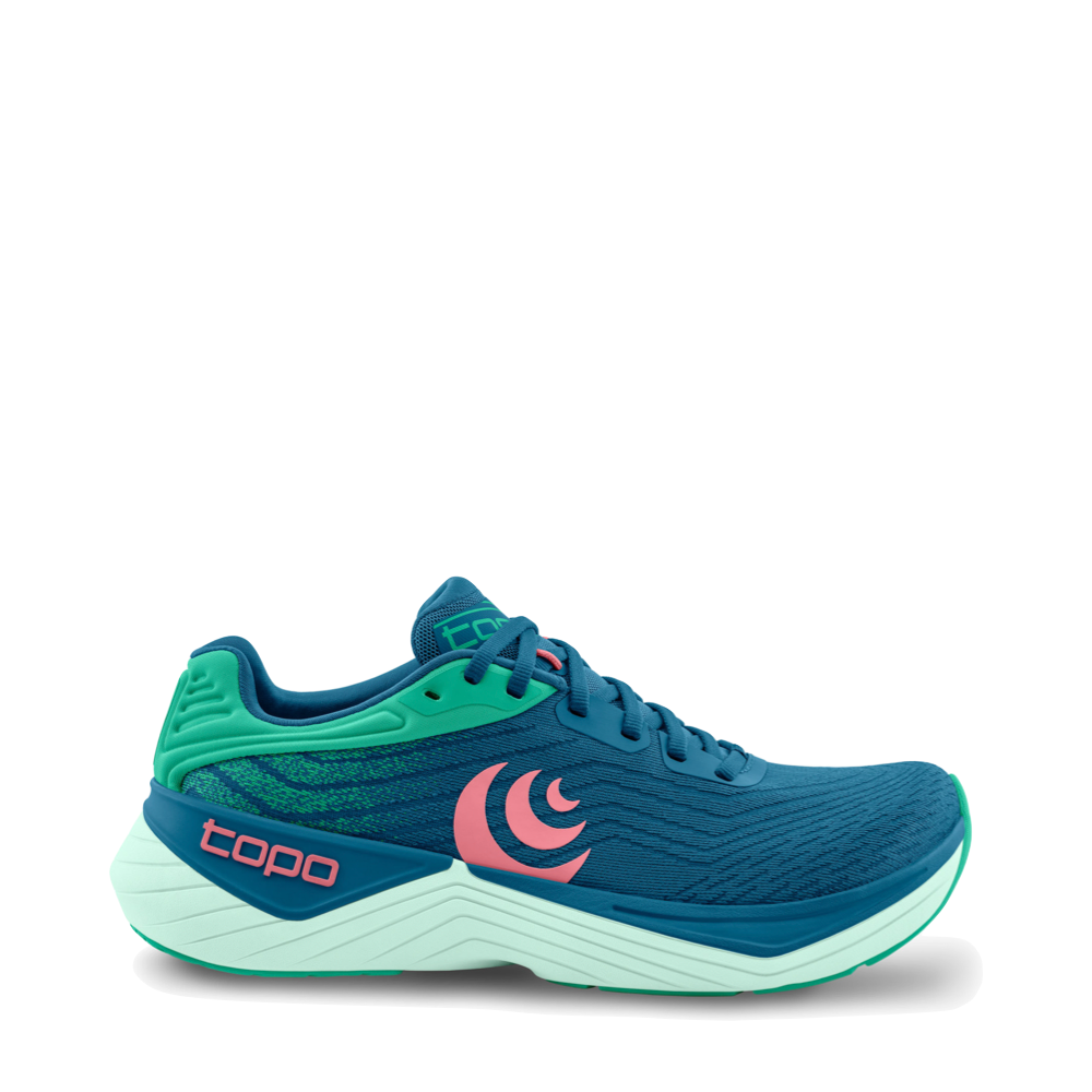 Side (right) view of Topo Ultrafly 5 Sneaker for women.